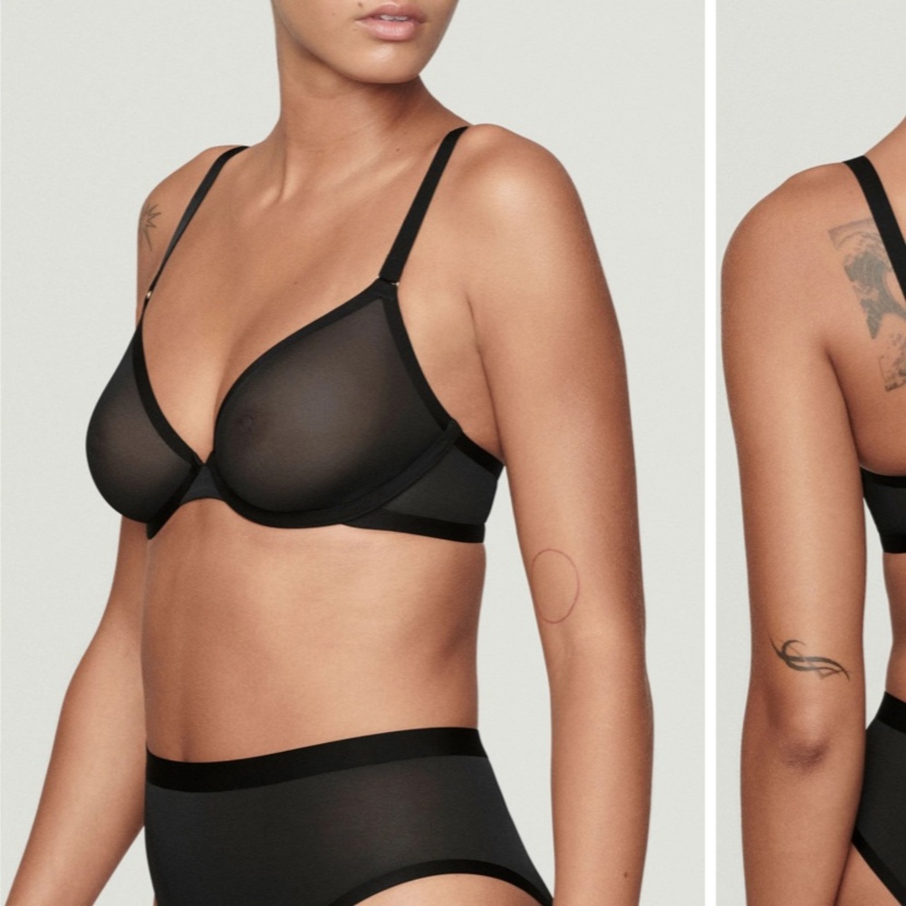 Mesh Cuup Plunge Bra in Black